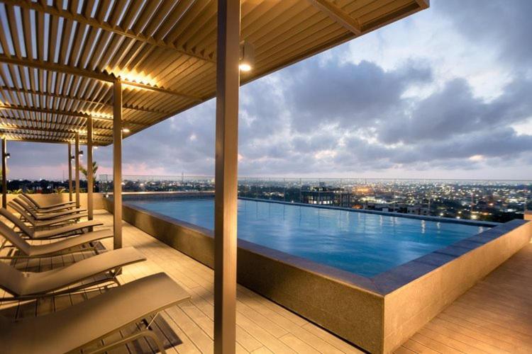 Piano And Gold At The Lennox, Airport Residential Apartment Accra Exterior photo