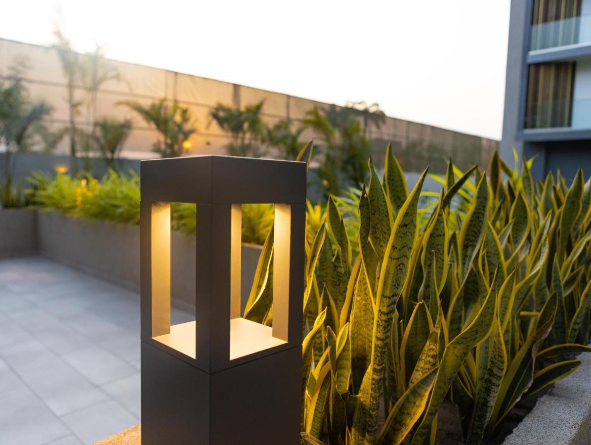 Piano And Gold At The Lennox, Airport Residential Apartment Accra Exterior photo